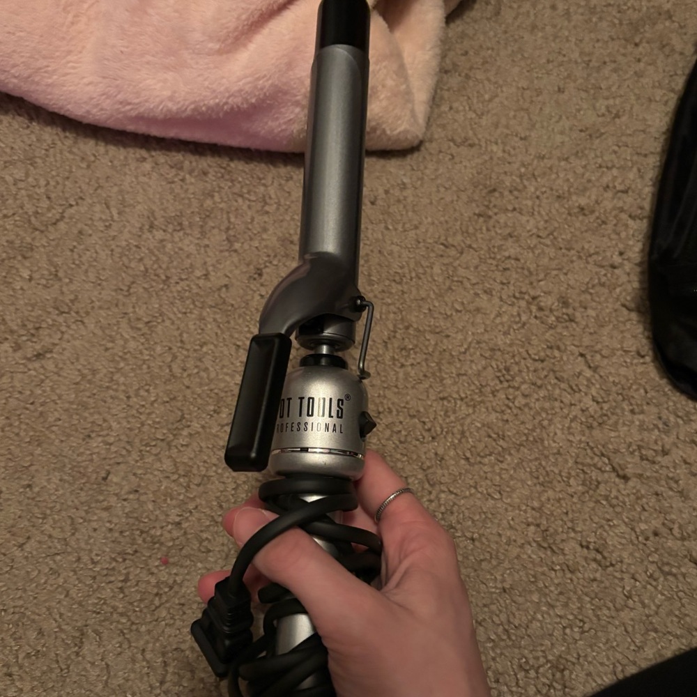 Hot Tools Curling Iron